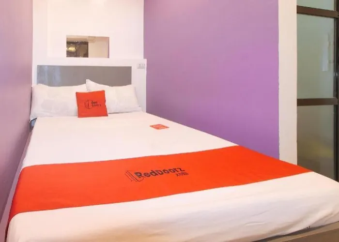 Hotel Reddoorz @ Gerlins Two *