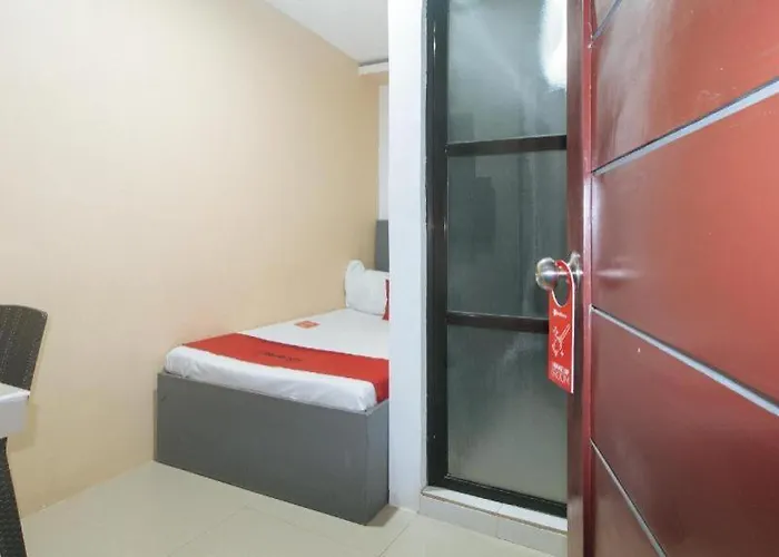 Hotel Reddoorz @ Gerlins Two Manila