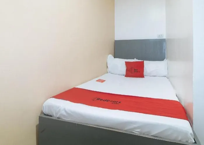 Reddoorz @ Gerlins Two Hotel