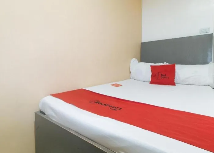 Reddoorz @ Gerlins Two Hotel *