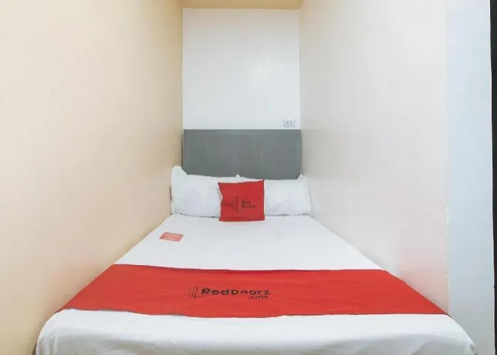 Hotel Reddoorz @ Gerlins Two Manila